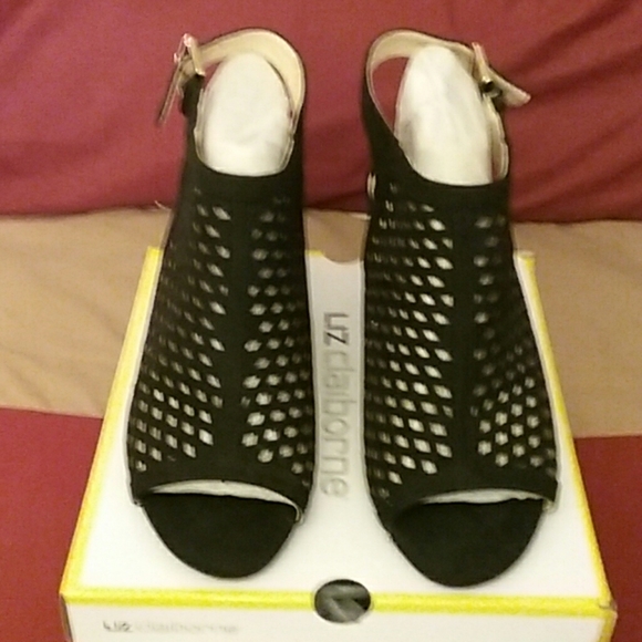 Shoes - Picture 2 of 2